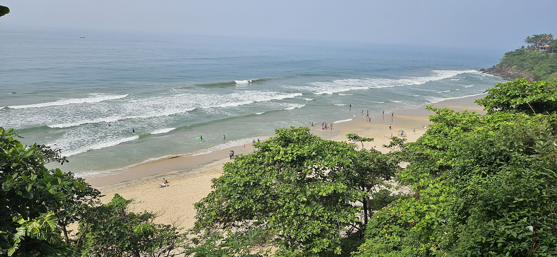Varkala Cliff Beach (Kerala, India) — photograph by Pkukreti7